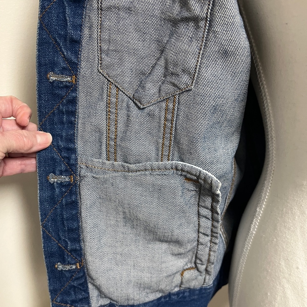 Madewell Blue Jean Jacket, EUC, no tears or bare areas, has all buttons, P2P 17” - Picture 13 of 13